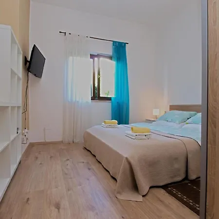 Апартаменты Fuer 2 Personen Ca 30 Qm In Pula, Istrien Istrische Riviera *
