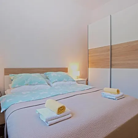 Fuer 2 Personen Ca 30 Qm In Pula, Istrien Istrische Riviera Lejlighed
