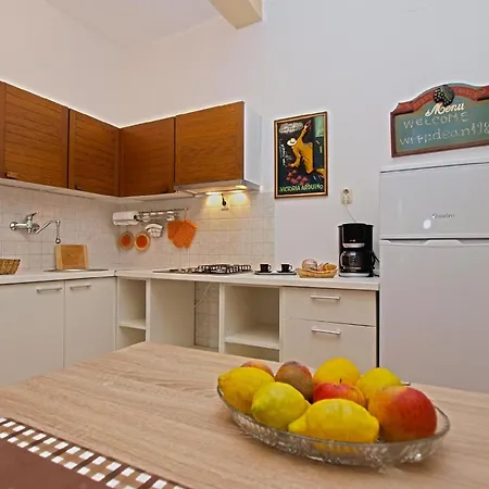 Fuer 2 Personen Ca 30 Qm In Pula, Istrien Istrische Riviera Lejlighed